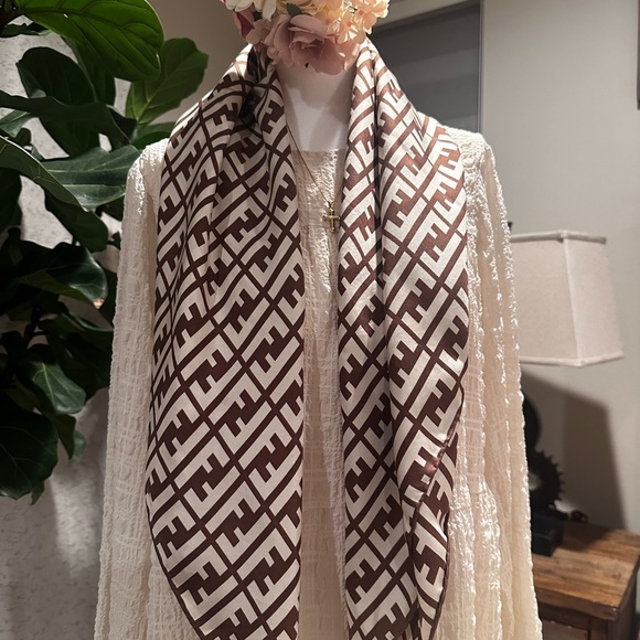 🌺SOLD🌺 Fendi  Brown and Cream Zucca Printed Silk Scarf - Picture 6 of 10